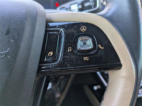 Used 2023 Lincoln Corsair Reserve w/ Equipment Group 201A image 15