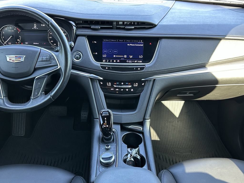 Used 2023 Cadillac XT5 Luxury FWD image 16