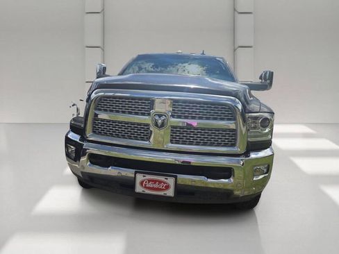 Used 2018 RAM 3500 Laramie AWD/4WD image 2