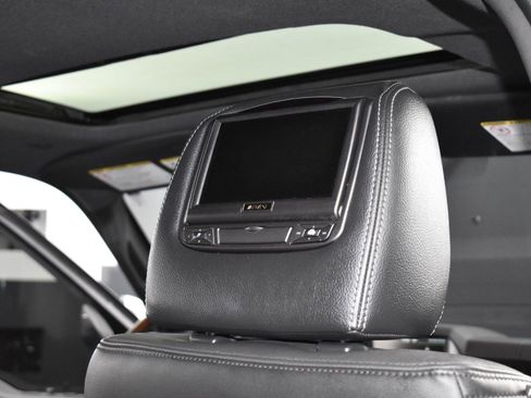 Used 2015 Ford F350 Platinum w/ Platinum Package image 31