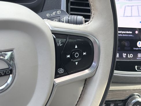 Certified 2023 Volvo XC90 B5 Plus w/ Protection Package Premier AWD/4WD image 20