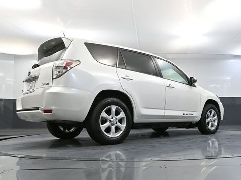 Used 2012 Toyota RAV4 EV FWD image 46