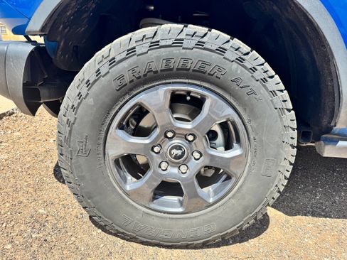 Used 2023 Ford Bronco Black Diamond image 5