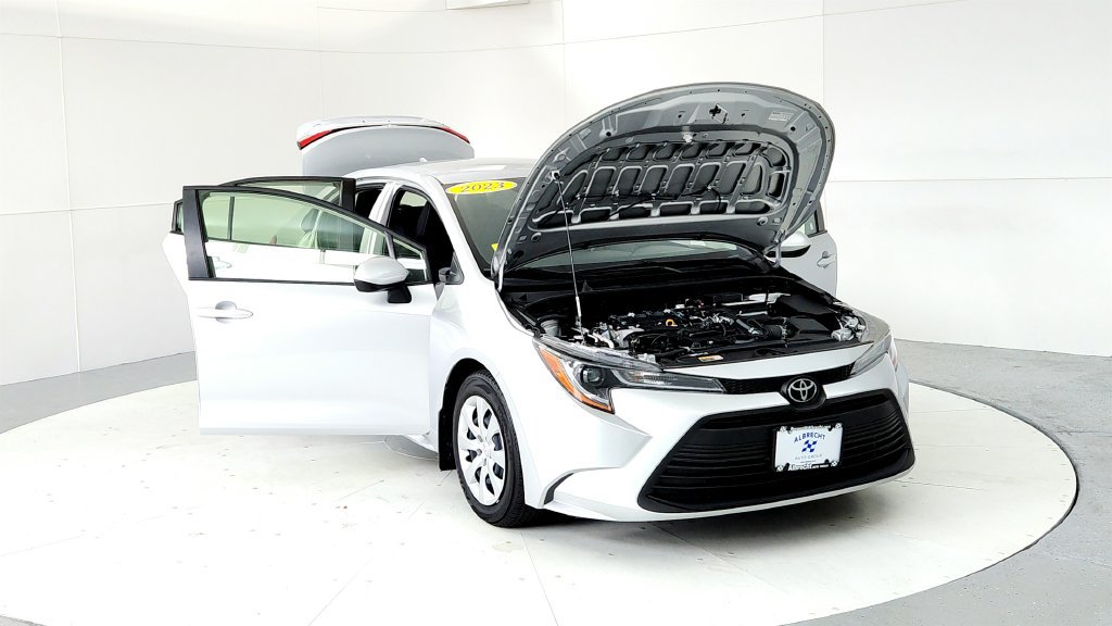 Certified 2023 Toyota Corolla LE FWD image 9