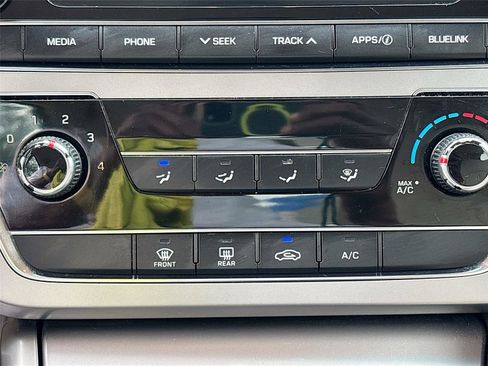 Used 2017 Hyundai Sonata SE image 16