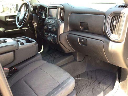 Used 2020 Chevrolet Silverado 1500 Custom w/ Custom Value Package image 30