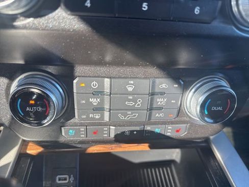 Used 2019 Ford F150 Lariat w/ Equipment Group 502A Luxury image 26