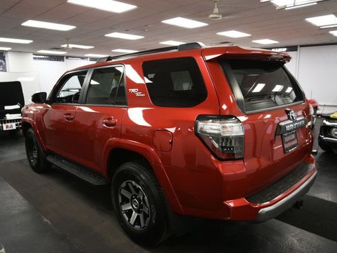 Certified 2023 Toyota 4Runner TRD Off-Road Premium w/ Moonroof Package AWD/4WD image 6