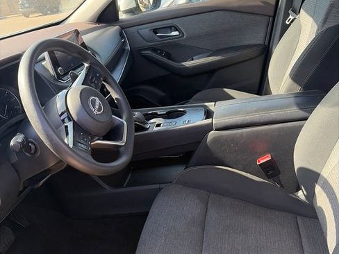 Certified 2023 Nissan Rogue SV FWD image 17