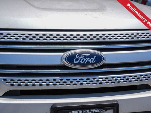 Used 2015 Ford Explorer XLT w/ Equipment Group 202B FWD image 4