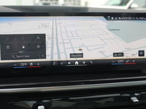 New 2026 BMW X6 xDrive40i image 17