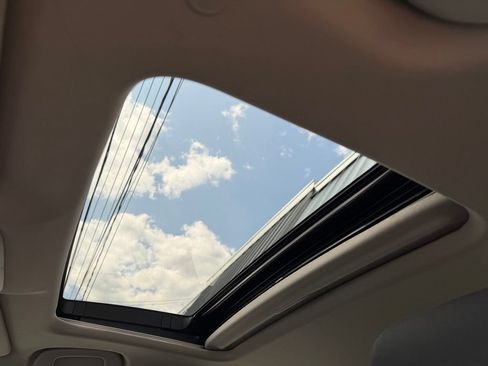 Certified 2025 Honda Accord SE image 3