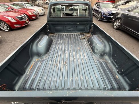 Used 1994 Toyota Pickup 2WD Regular Cab image 11