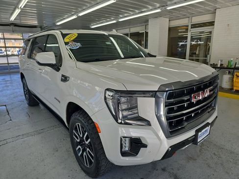 Used 2022 GMC Yukon XL AT4 image 7