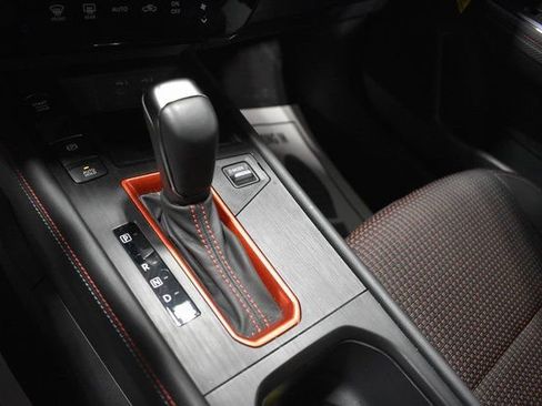 Certified 2025 Nissan Kicks SR image 17
