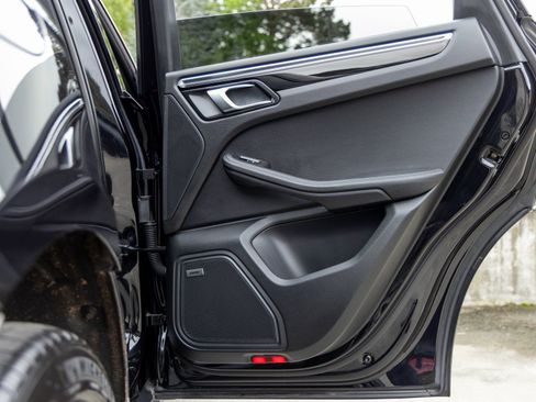 Used 2025 Porsche Macan S image 46