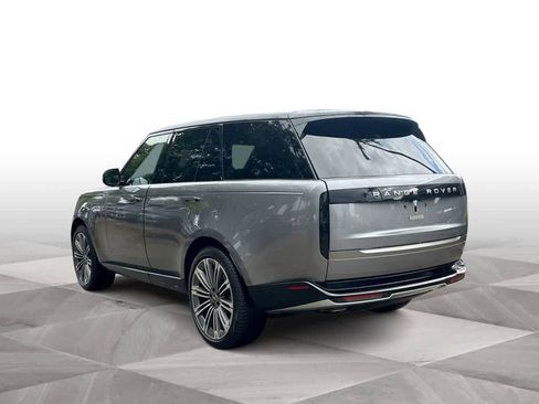 Used 2024 Land Rover Range Rover SE AWD/4WD image 6
