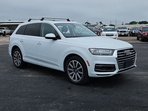 Used 2018 Audi Q7 3.0T Premium Plus w/ Premium Plus Package AWD/4WD image 19