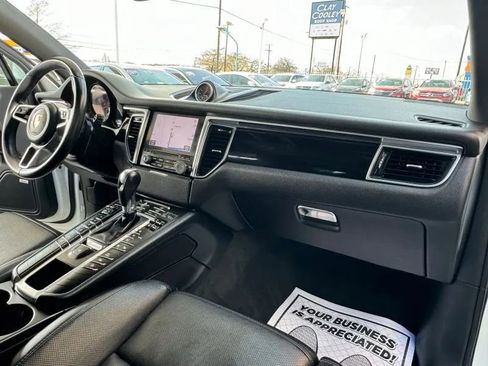 Used 2017 Porsche Macan S image 47
