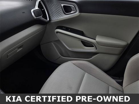 Certified 2025 Kia Soul LX image 25