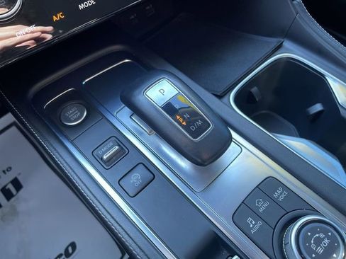 Used 2022 INFINITI QX60 Luxe image 17