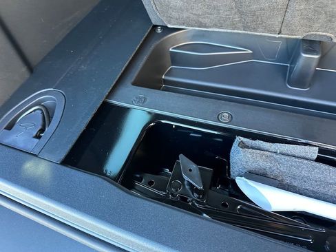 New 2025 Ford Bronco Badlands image 53