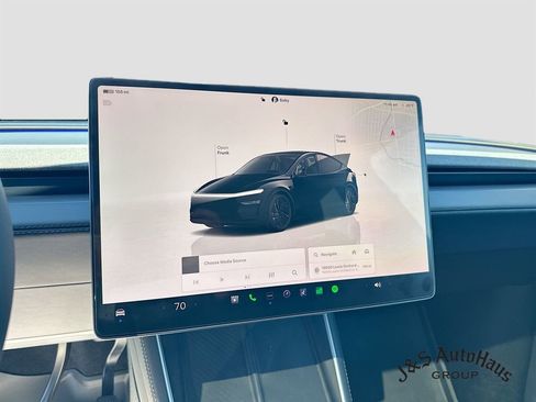 Used 2026 Tesla Model Y AWD image 25