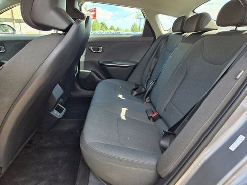 Used 2025 Kia K4 LXS image 25