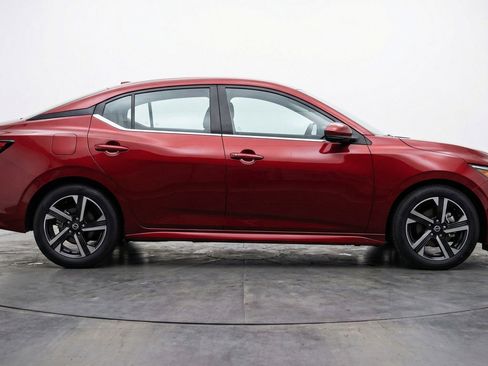 Used 2025 Nissan Sentra SV image 11