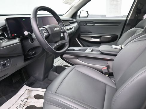 Used 2024 Kia EV9 Light Long Range image 28
