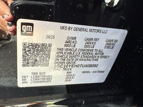 New 2026 Chevrolet Silverado EV LT image 18