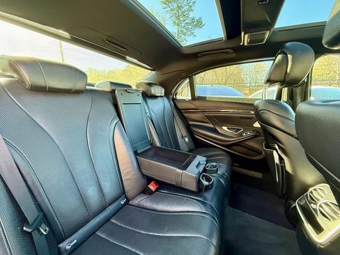Used 2015 Mercedes-Benz S 550 Sedan image 36