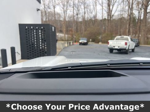 Used 2024 Lexus GX 550 w/ Accessory Package (Z1) image 61