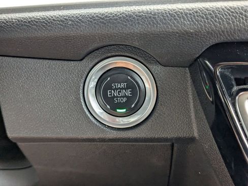 Certified 2024 Chevrolet Traverse LT image 23