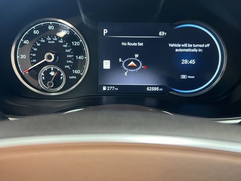 Used 2022 Genesis G80 2.5T image 6