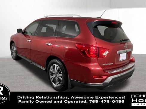 Used 2017 Nissan Pathfinder SL image 7