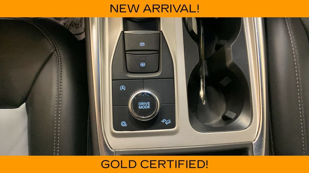 Used 2023 Ford Explorer XLT w/ Equipment Group 202A AWD/4WD image 45
