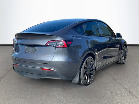 Used 2022 Tesla Model Y Performance image 7