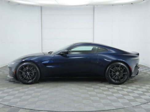 Used 2020 Aston Martin V8 Vantage Coupe image 8