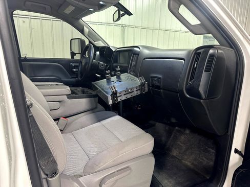 Used 2018 Chevrolet Silverado 2500 W/T w/ WT Fleet Convenience Package image 12