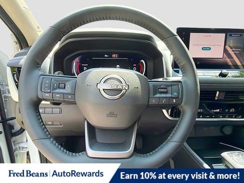 New 2026 Nissan Rogue Platinum AWD/4WD image 9