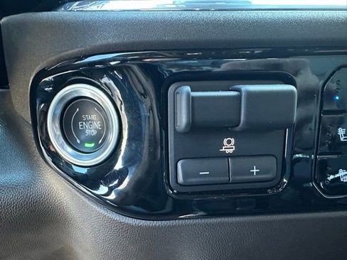 Used 2024 GMC Sierra 1500 SLT w/ SLT Premium Plus Package image 23