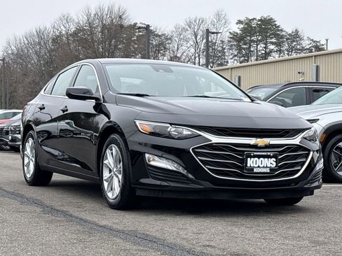 Used 2025 Chevrolet Malibu LT image 10