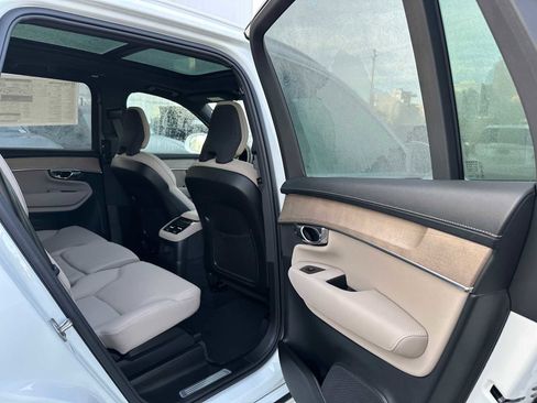 New 2026 Volvo XC90 T8 Plus image 13