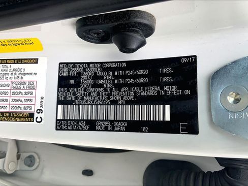 Used 2018 Toyota 4Runner Limited AWD/4WD image 35