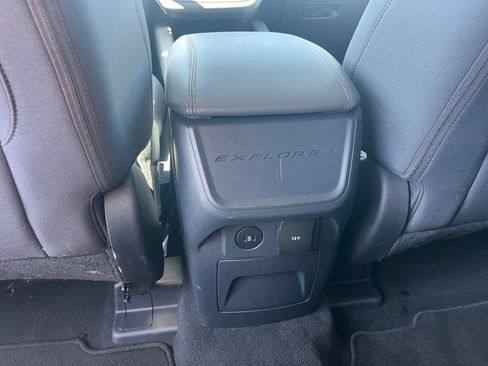 Used 2026 Ford Explorer Active AWD/4WD image 22