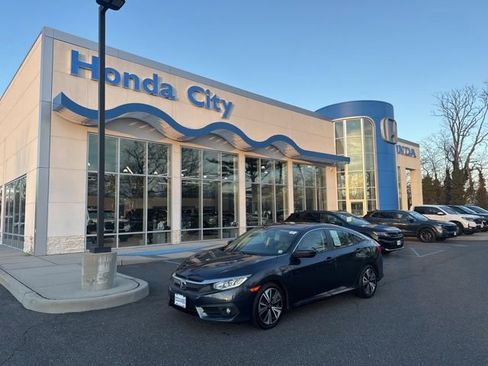 Used 2016 Honda Civic EX-L image 2