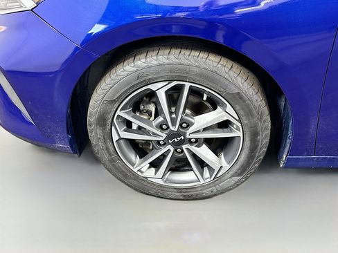 Used 2023 Kia Forte LXS image 37