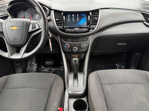 Used 2017 Chevrolet Trax LS image 23