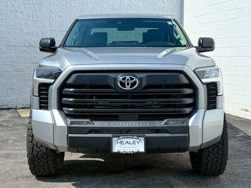Used 2022 Toyota Tundra SR5 w/ SR5 Premium Package image 2